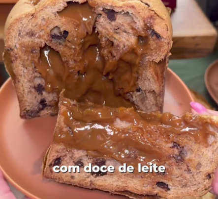 CHOCOTTONE COM DOCE DE LEITE