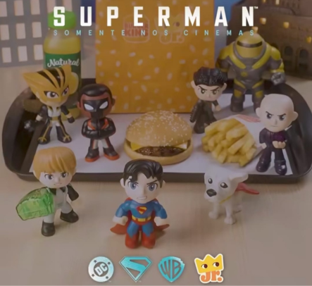 BRINQUEDO SUPERMAN