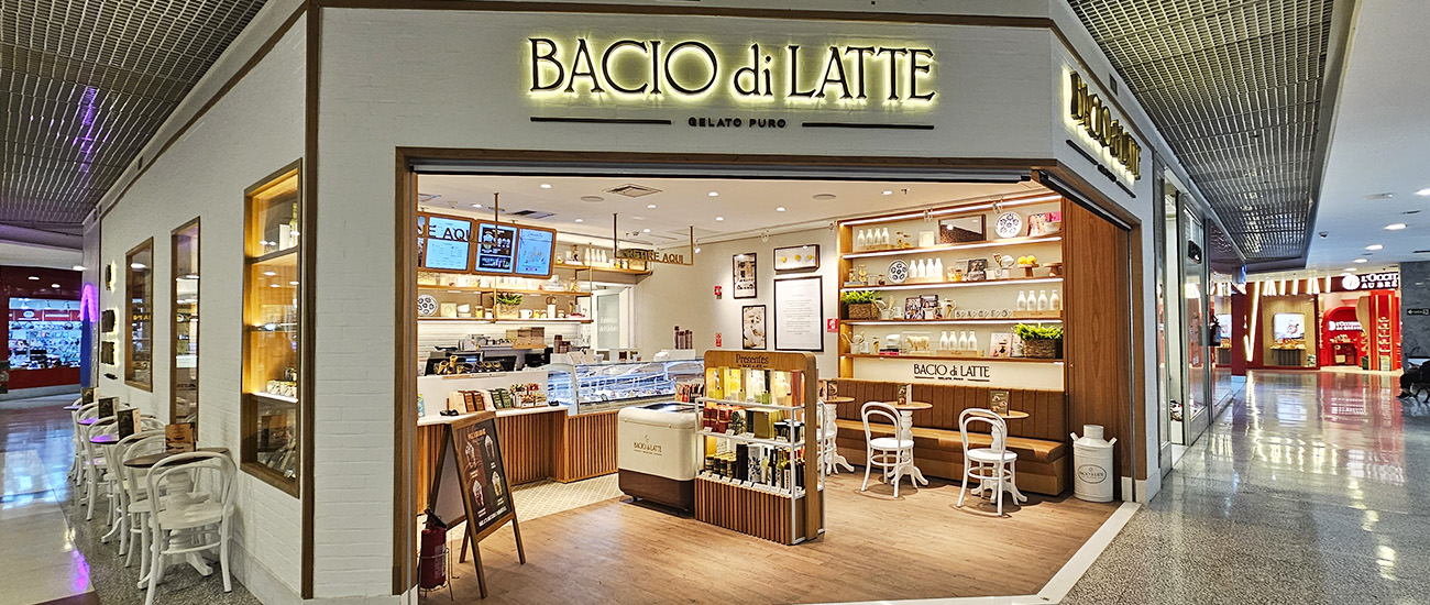 Inaugurou a loja da Bacio di Latte