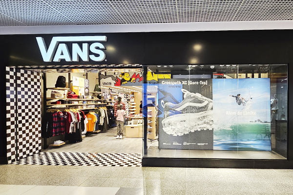 A primeira loja Vans de Jundiaí inaugura no Maxi Shopping 