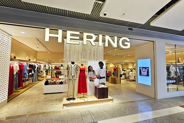 Hering inaugura mega store no Maxi Shopping Jundiaí 