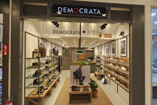 Democrata inaugura no Maxi Shopping Jundiaí 