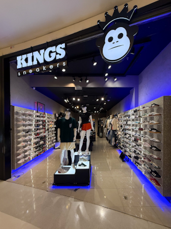 Logo da loja king sneakers