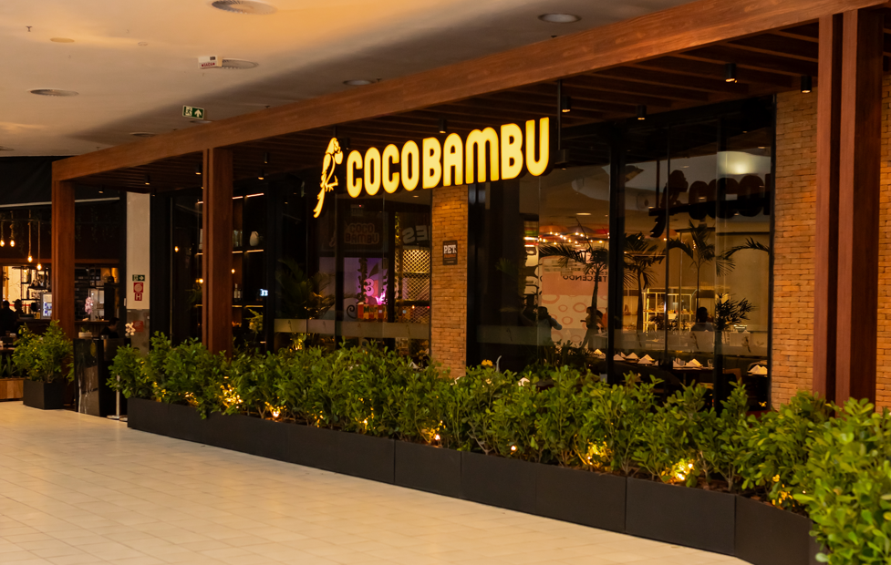 Logo da loja coco bambu