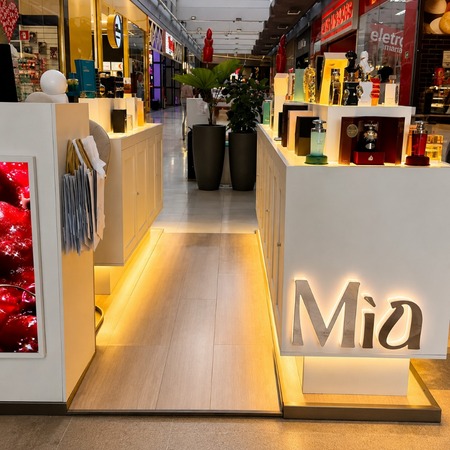 Logo da loja mia de parfum