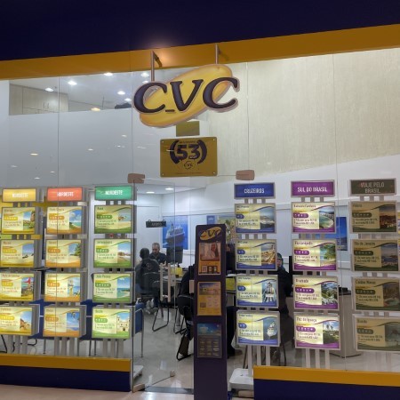 Logo da loja cvc viagens