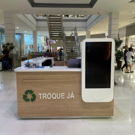 Logo da loja troque já