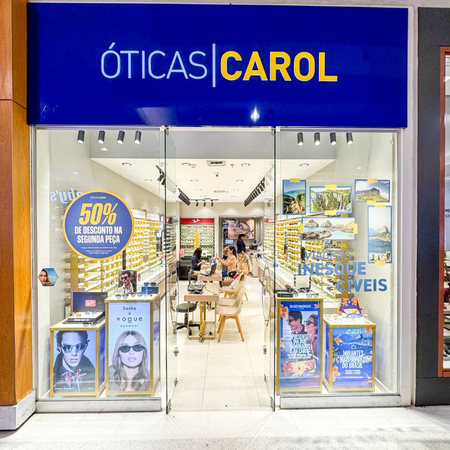 Logo da loja óticas carol