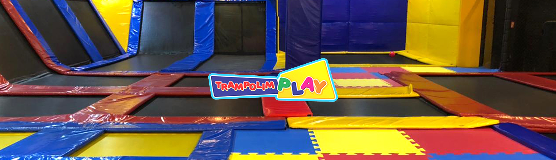 Trampolim Play garante diversão para todas as idades.