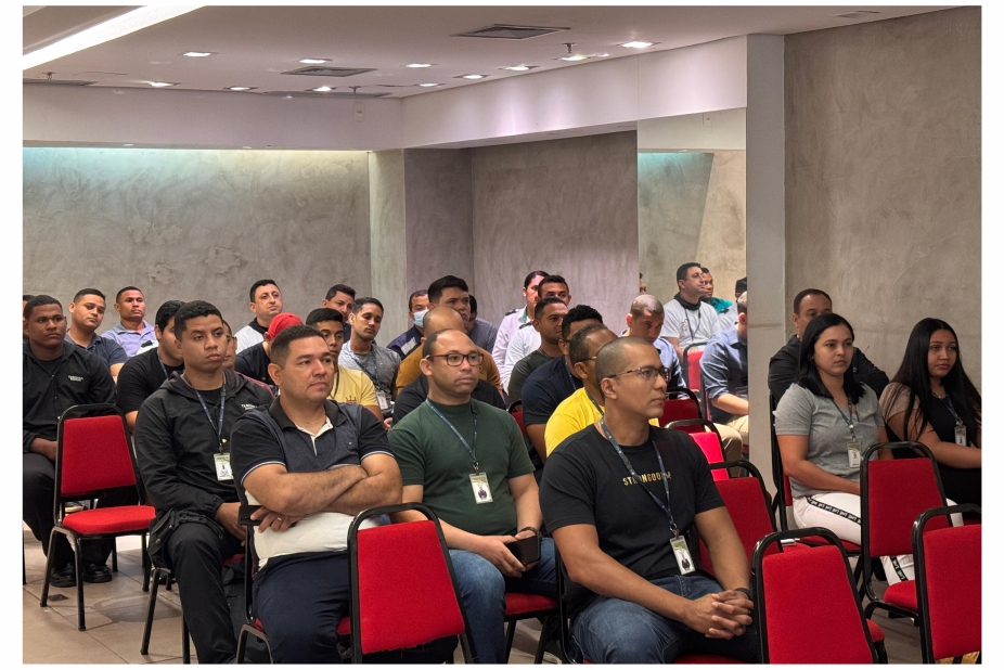 Teresina Shopping realiza bate-papo com psicóloga para equipe de Segurança