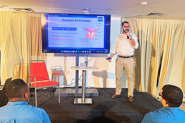 Teresina Shopping promove ação especial do Novembro Azul para colaboradores