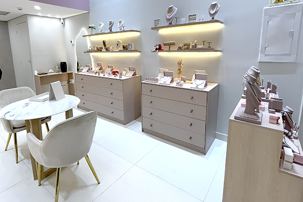 Aura inaugura loja no Teresina Shopping com joias de alto padrão e personalidade