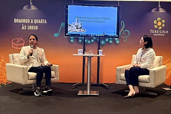 Colaboradores do Teresina Shopping participam de Café com Conversa sobre saúde financeira