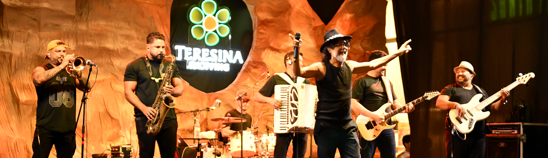 Festival Artes de Março: uma noite memorável com Luiz Fidelis