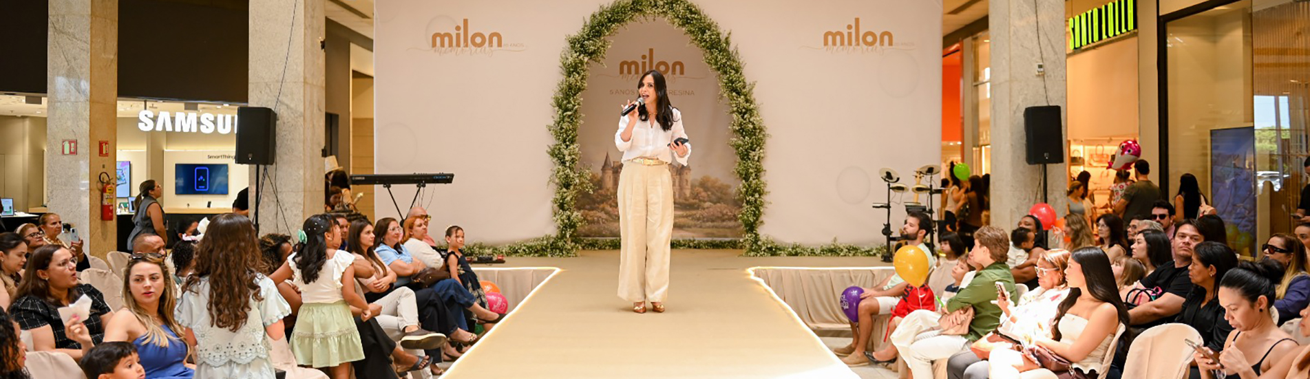 Desfile da Milon reuniu crianças e famílias em celebração no Teresina Shopping